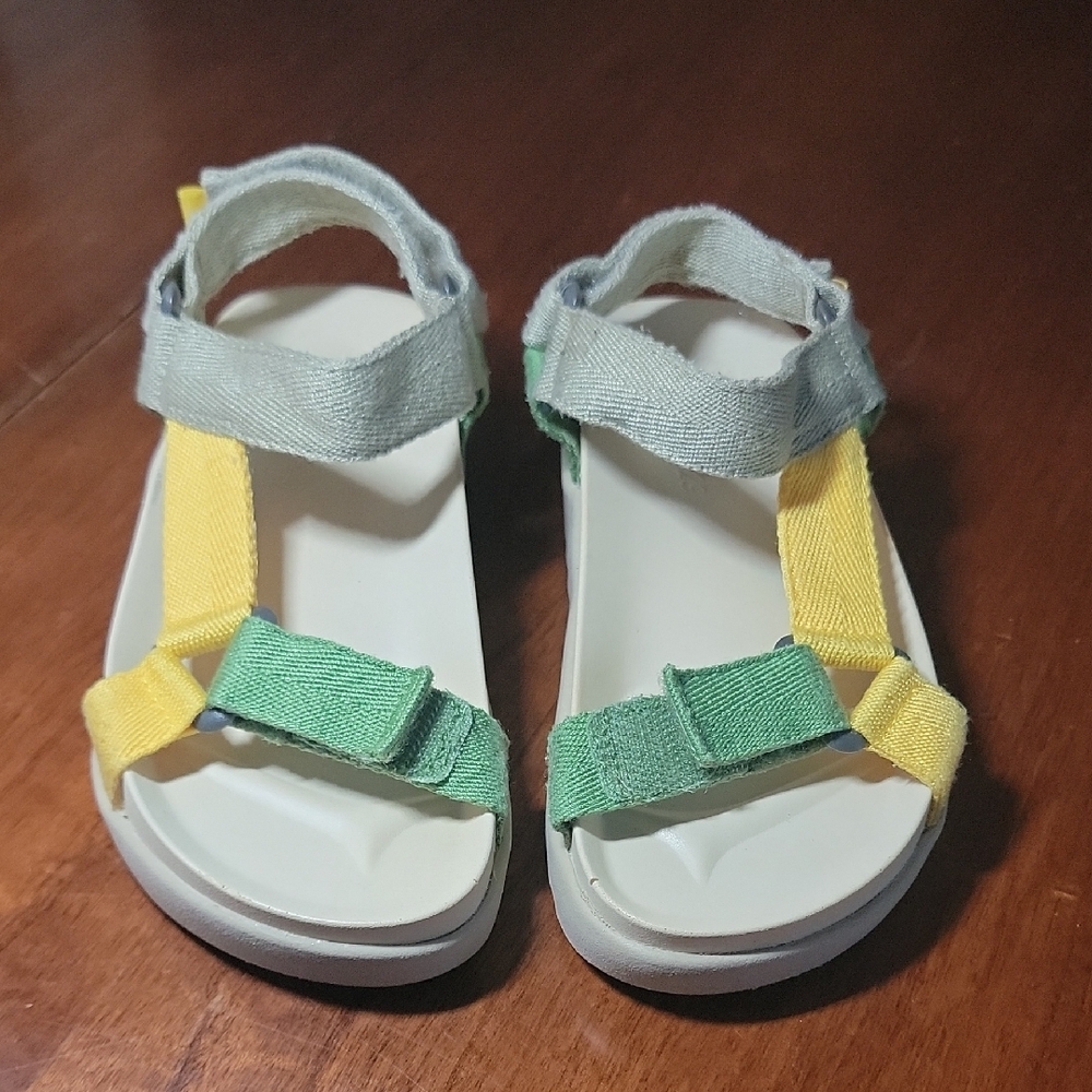Zara Green and Yellow Sporty Sandals with Velcro Straps